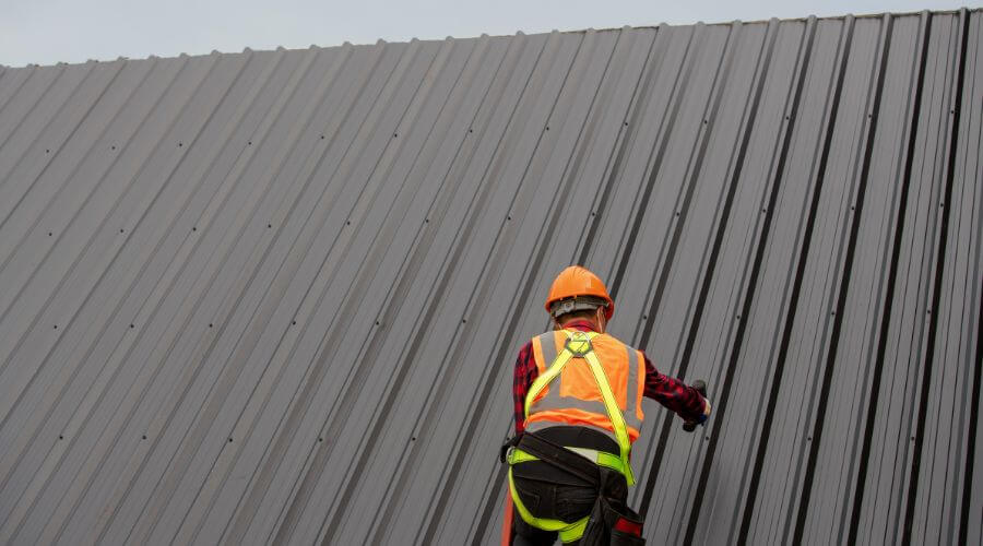 Professional gutter cleaning in East Canaan, CT